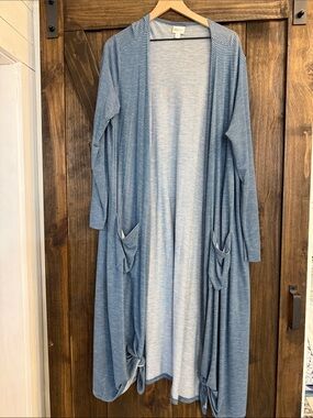 LuLaRoe Blue & White Striped Long Open Front Cardigan